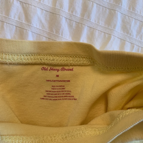 Yellow tee - Picture 2 of 2